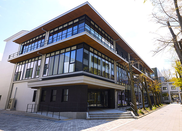 イニシアティブ棟2階